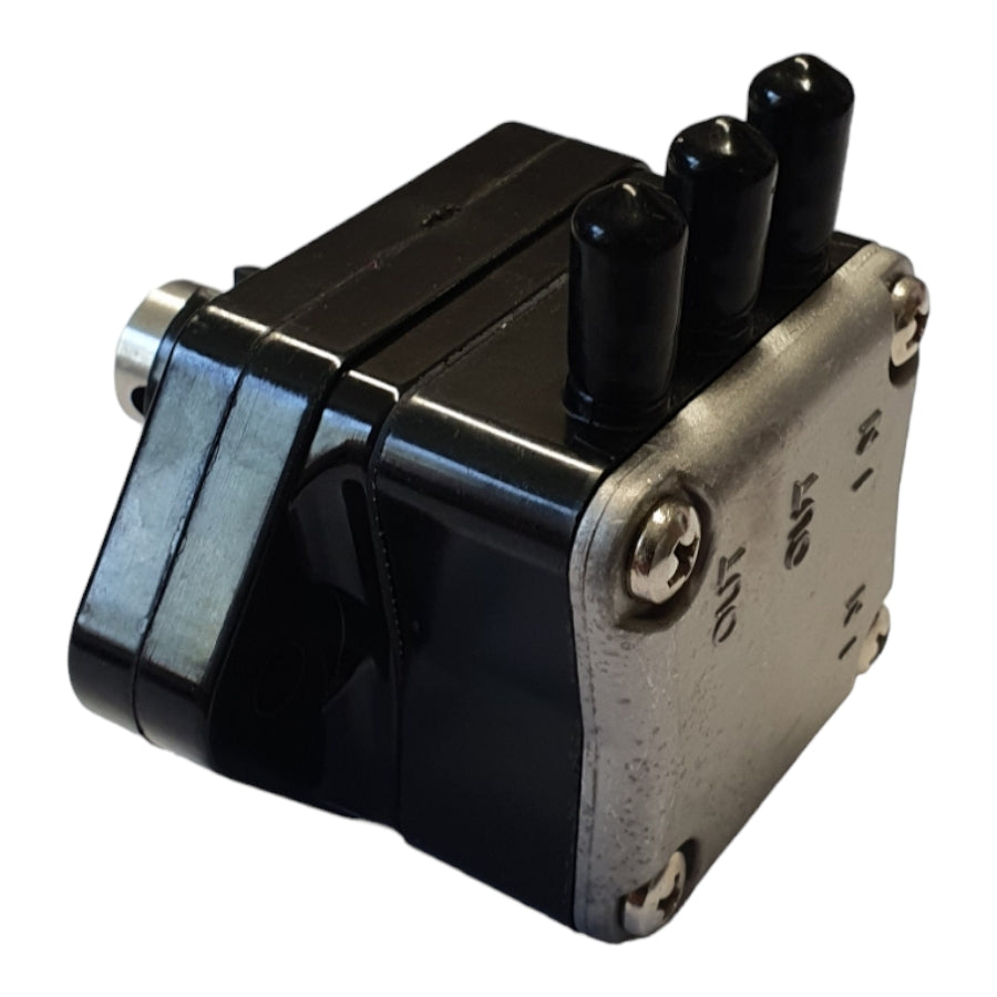 Mercury Mariner Outboard Fuel Pump 826398A1