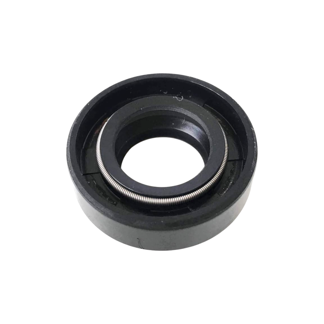 Genuine Tohatsu driveshaft oil seal for 25/30hp 4-stroke engines.